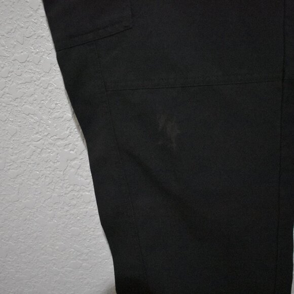 Figs scrub pants size Small euc has a small pen stain see pic 2 and 3 Cl… - Picture 3 of 5